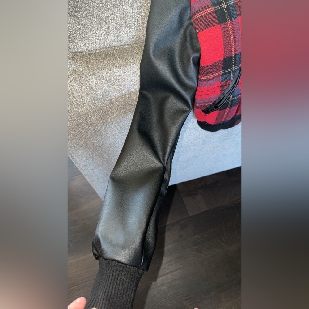 Jacket - Picture 3 of 8